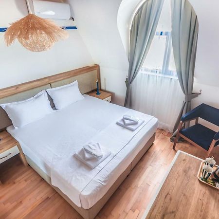 Sadafi Hotel • Სასტუმრო Სადაფი バトゥーミ エクステリア 写真